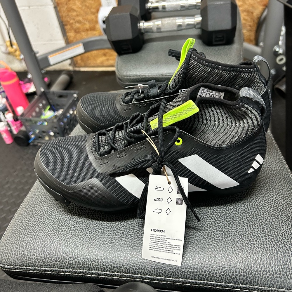 Adidas The Gravel 2.0 Cycling unisex Shoes men’s 5 1/2 women’s 6 1/2- NWT - Picture 3 of 8